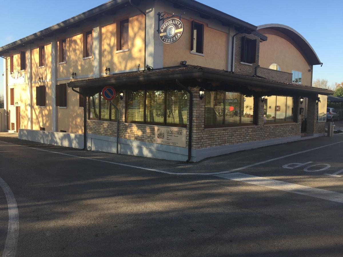 Hotel Ristorante "La Stazione" Cordovado Exterior foto